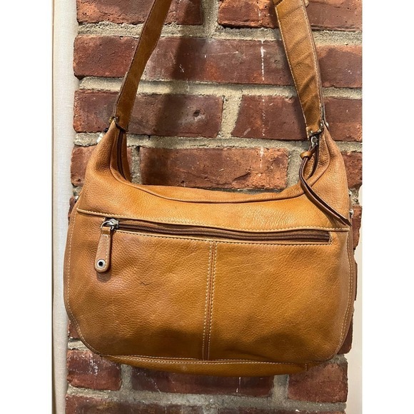 Women’s Vintage Tignanello Pebbled Leather bag Tan - Picture 6 of 11